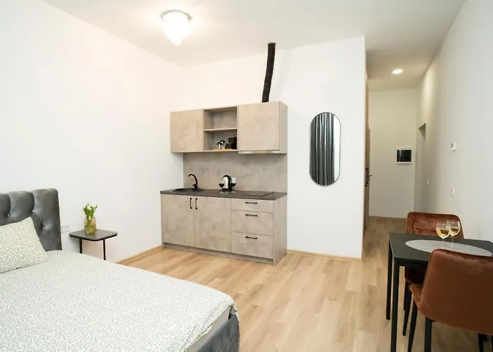 Central Station Apartment No3