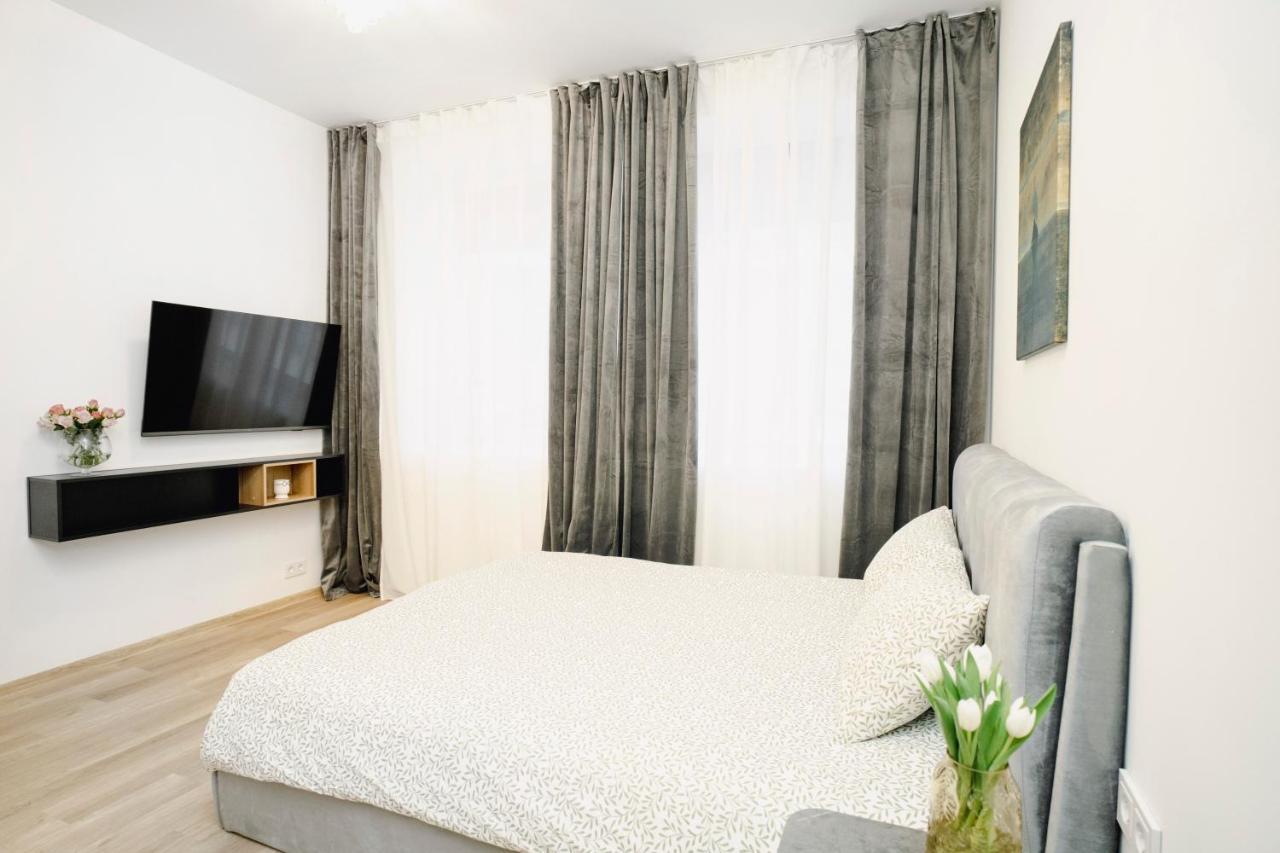 Apartment Station No3 *